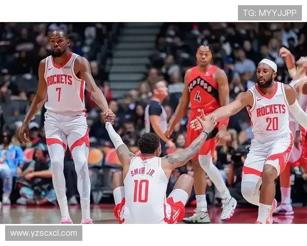 2016年NBA季后赛火箭队与步行者队激烈对决的精彩瞬间回顾