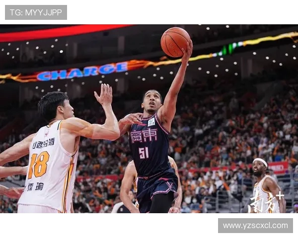 CBA2021赛季广东队与南京队激战正酣精彩瞬间回顾与分析